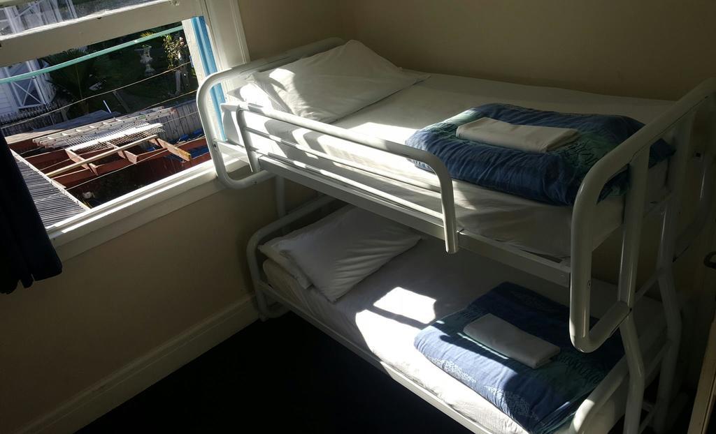 Crashpalace Backpackers Нейпиър Екстериор снимка