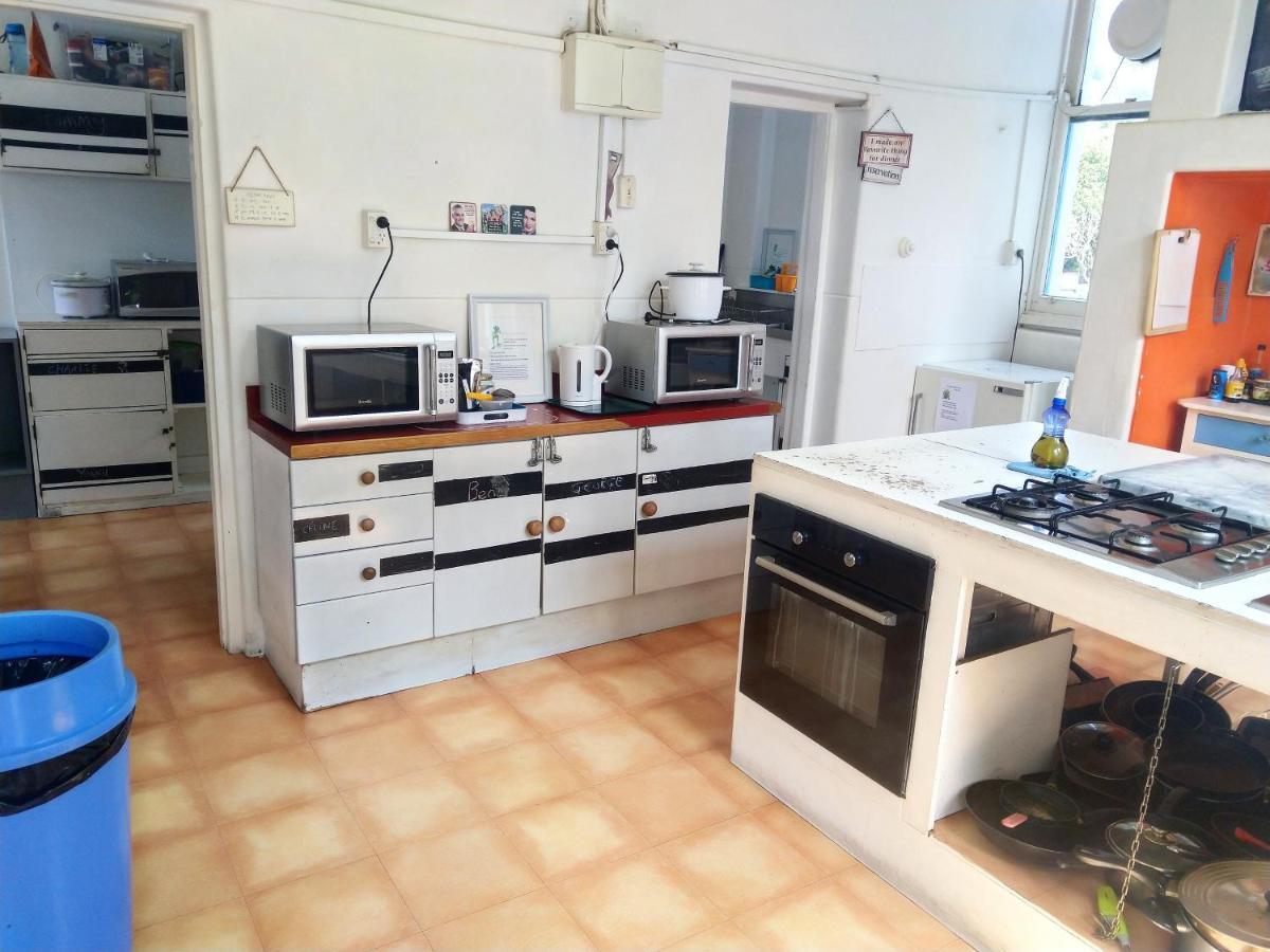 Crashpalace Backpackers Нейпиър Екстериор снимка